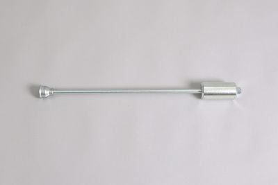 Extracting tool with sleeve